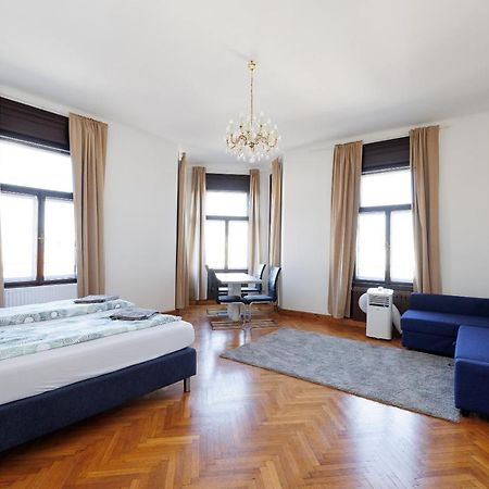 Central Apartment - Private Sauna Bécs Kültér fotó