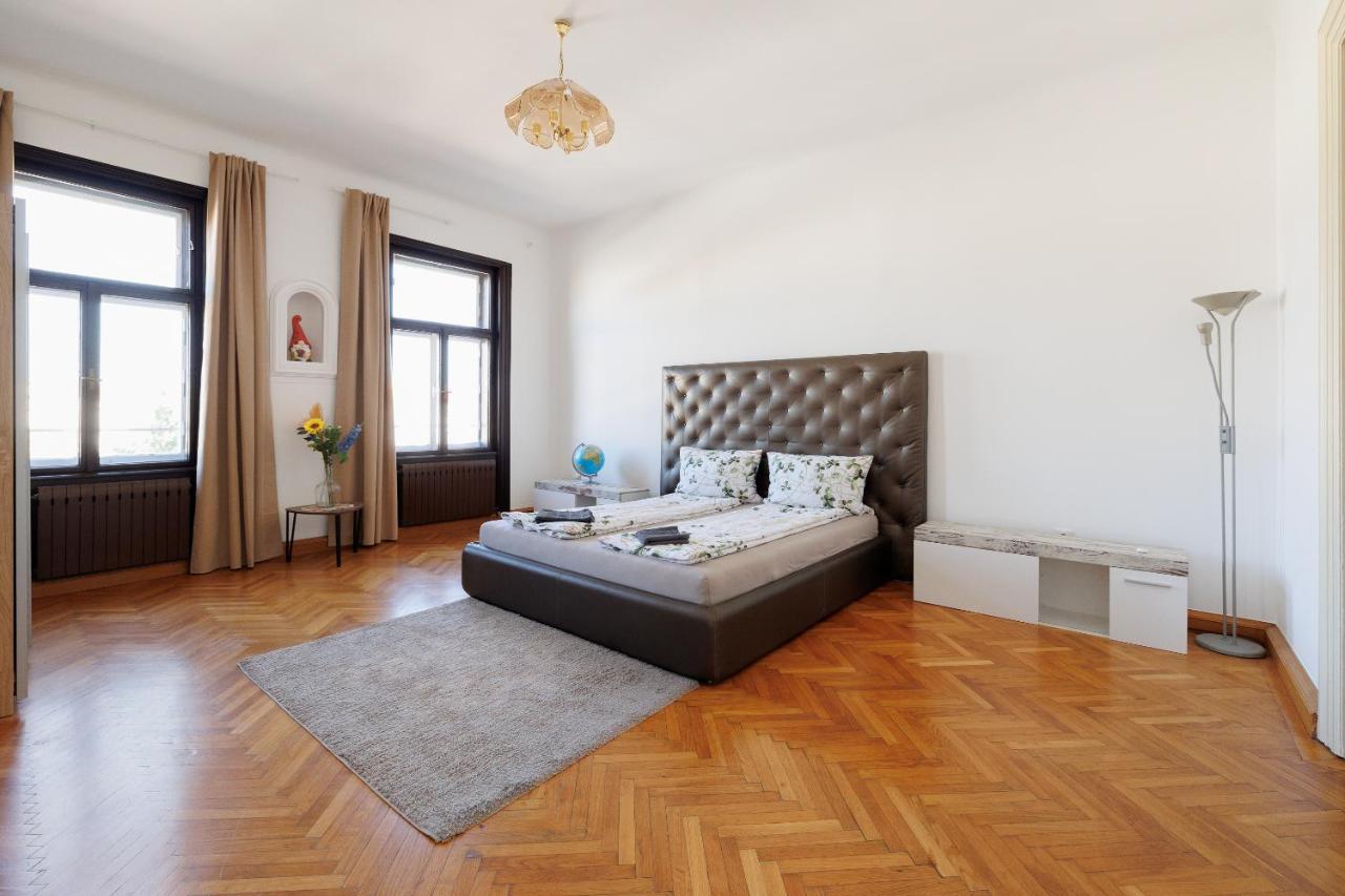 Central Apartment - Private Sauna Bécs Kültér fotó