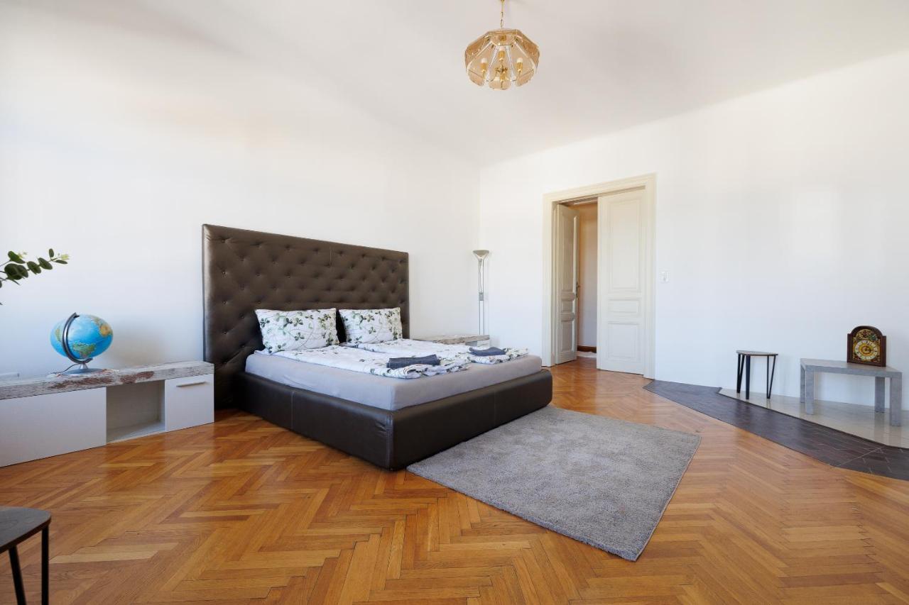 Central Apartment - Private Sauna Bécs Kültér fotó